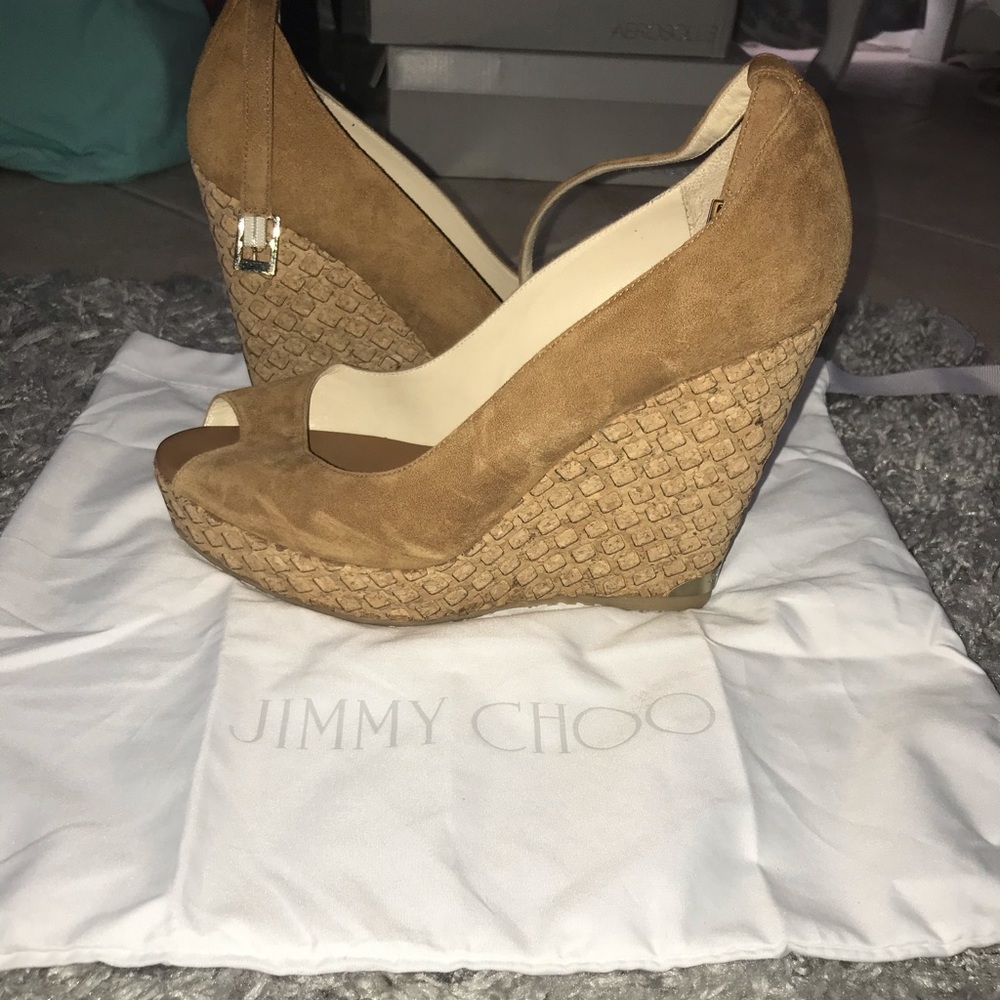 *brand new JIMMY CHOO suede Wedges